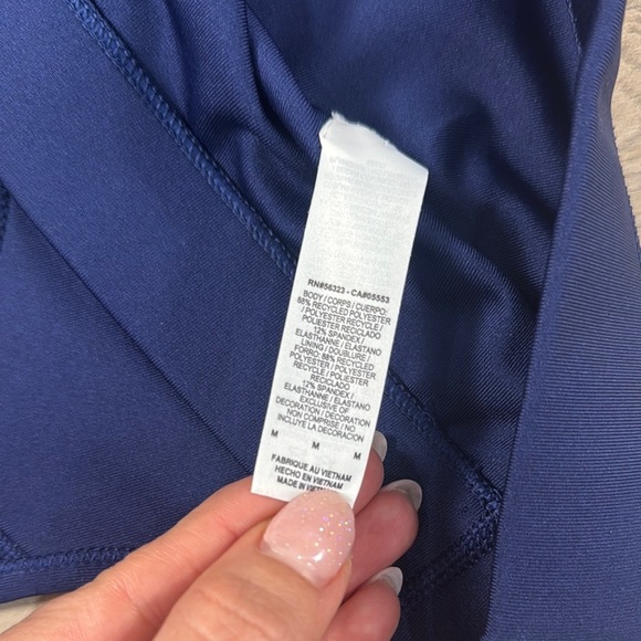 Nike Women's Blue Sports Bra - Picture 8 of 8